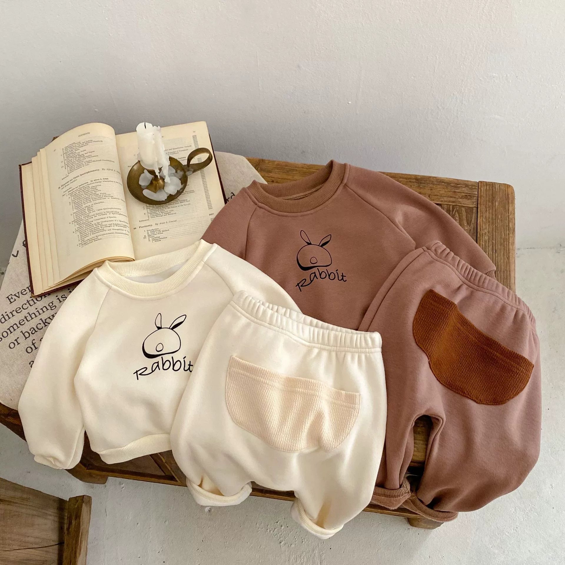 Baby Rabbit Print 2Pcs Warm Clothing Set for Boys/Girls