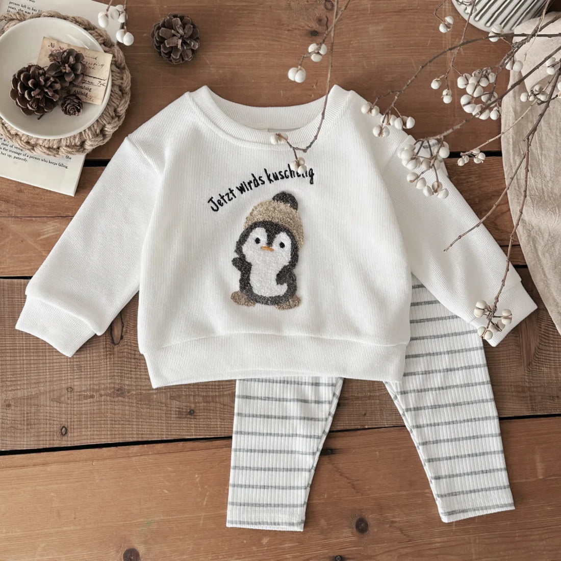 Embroidery Cartoon Bear Design 2Pcs Baby Girl Clothing Sets childrensterritory