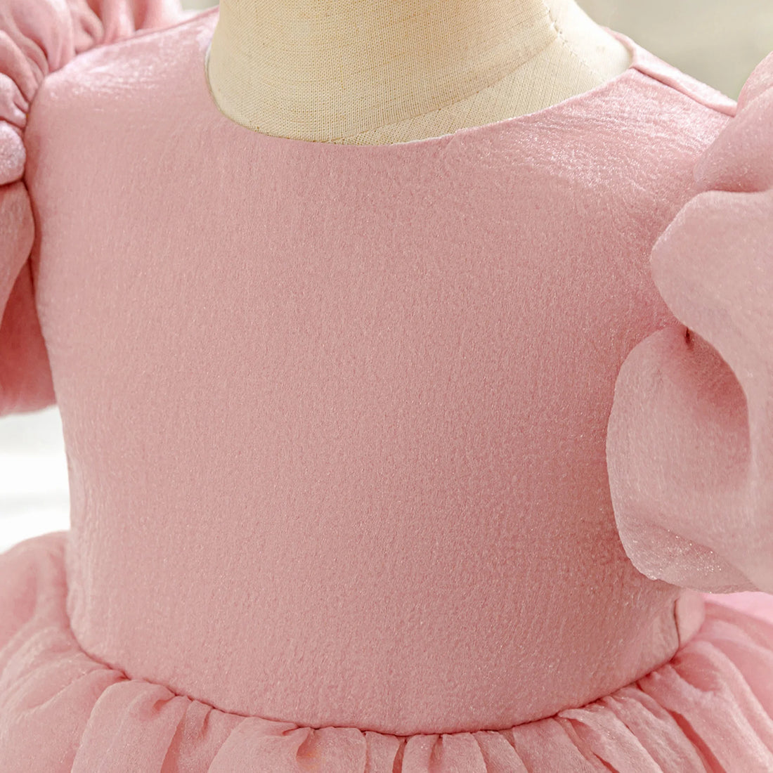 Little Girl Puff Sleeves Wedding Party Gown With Bow Puff Design