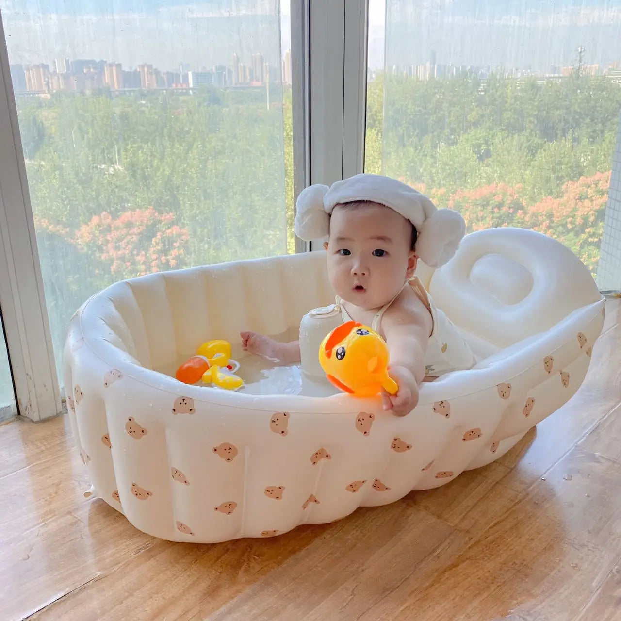 Inflatable and Portable Baby Swimming Bathtub
