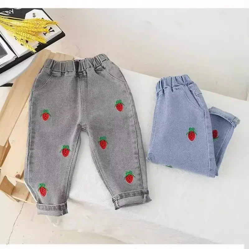 Little Girls Loose Stylish Denim Pants for Spring and Autumn childrensterritory