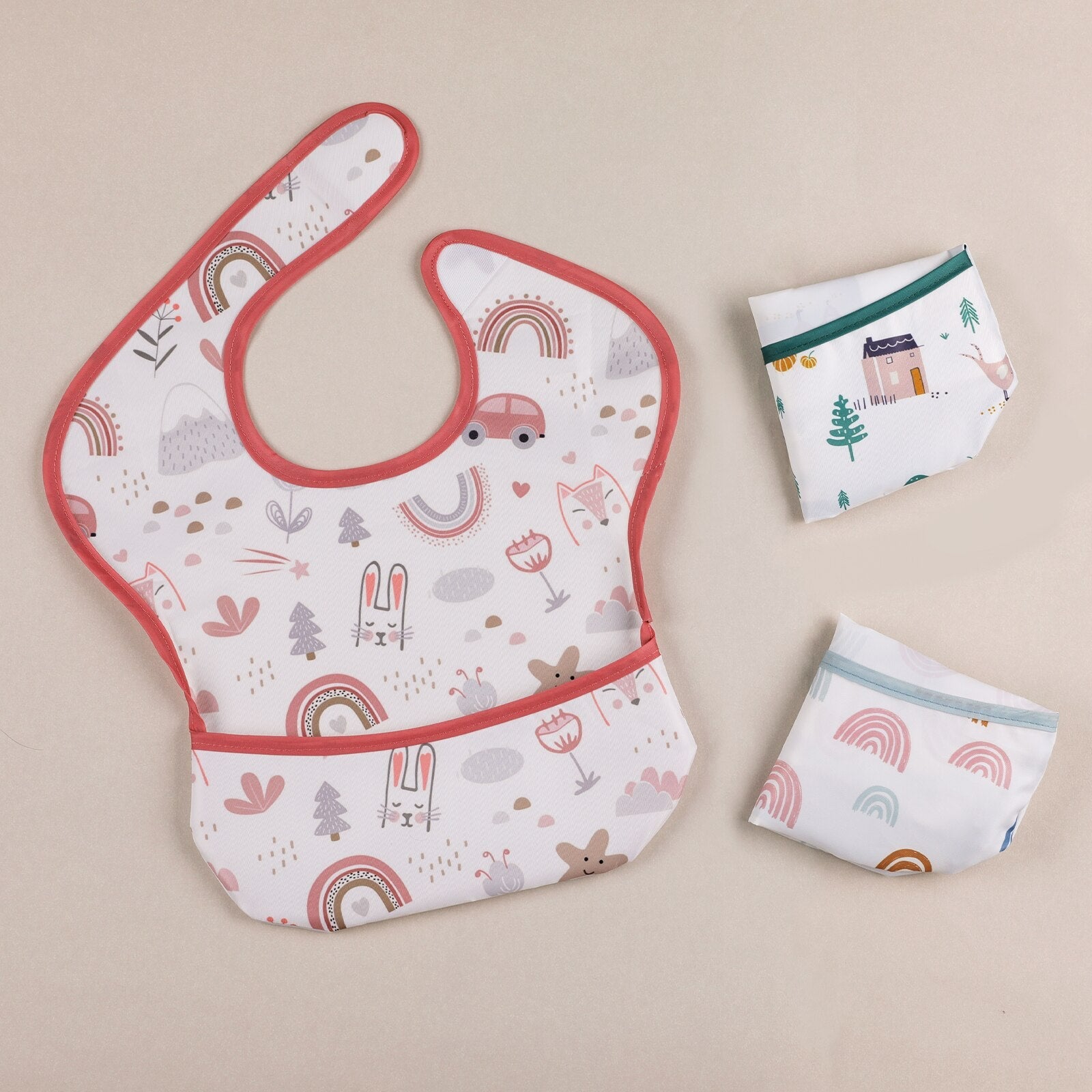 2Pcs Waterproof Cartoon Bibs/Feeding Bibs for Baby childrensterritory