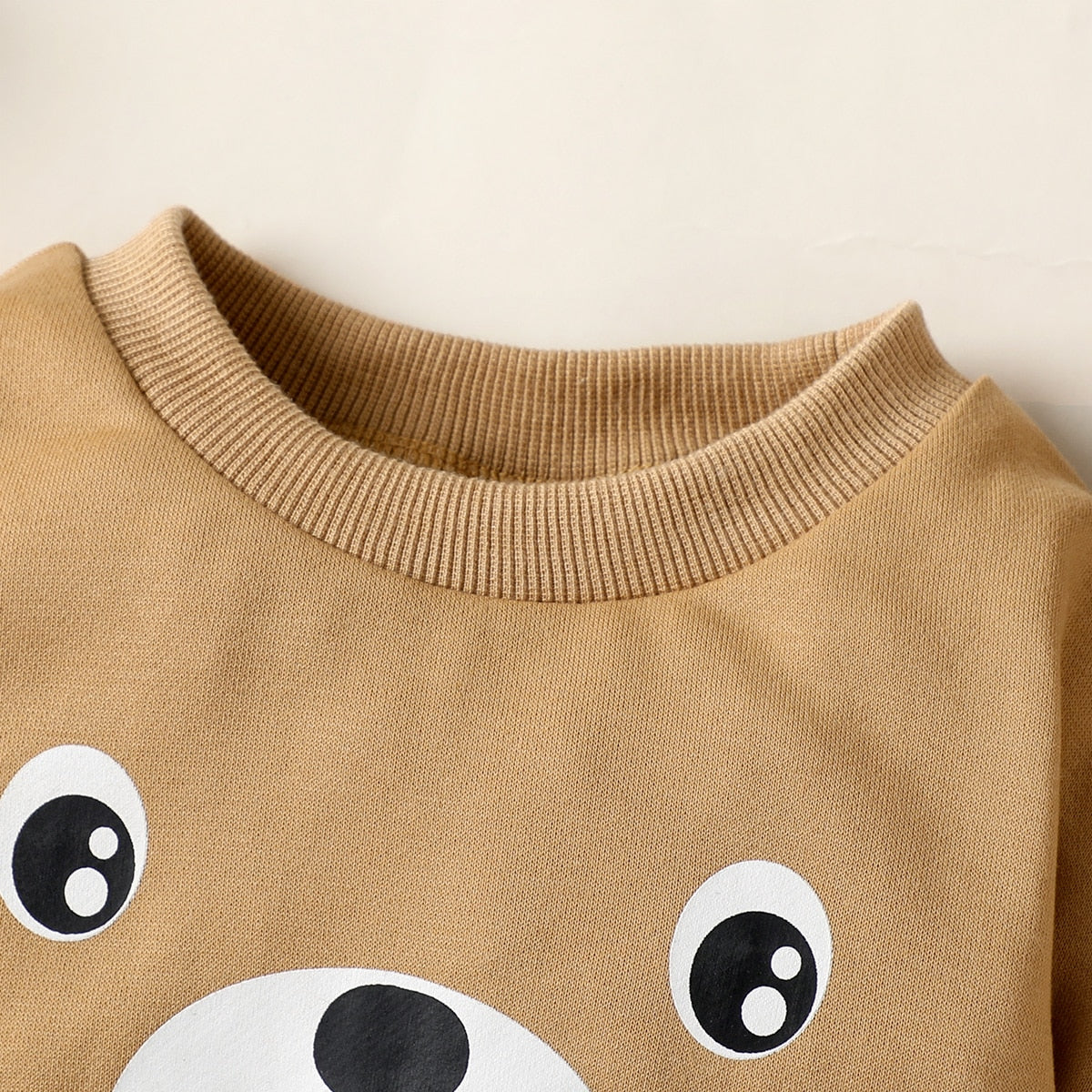 Long Sleeves Bear Print Baby Jumpsuit & Hat Set childrensterritory