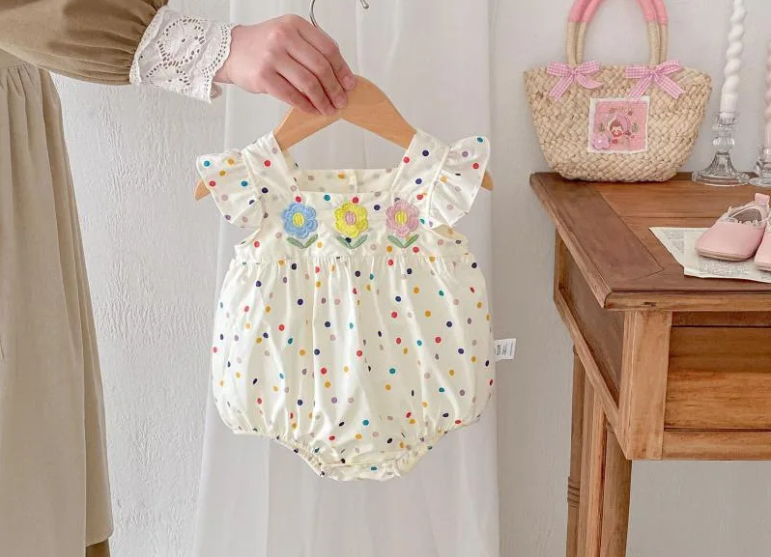 Top 5 Features to Look for When Buying Baby Rompers Online