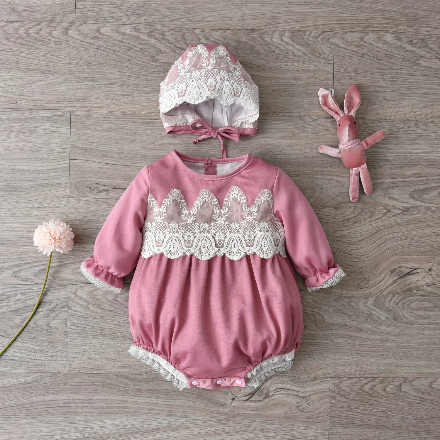Newborn Lace Rompers With Hats for Summer childrensterritory
