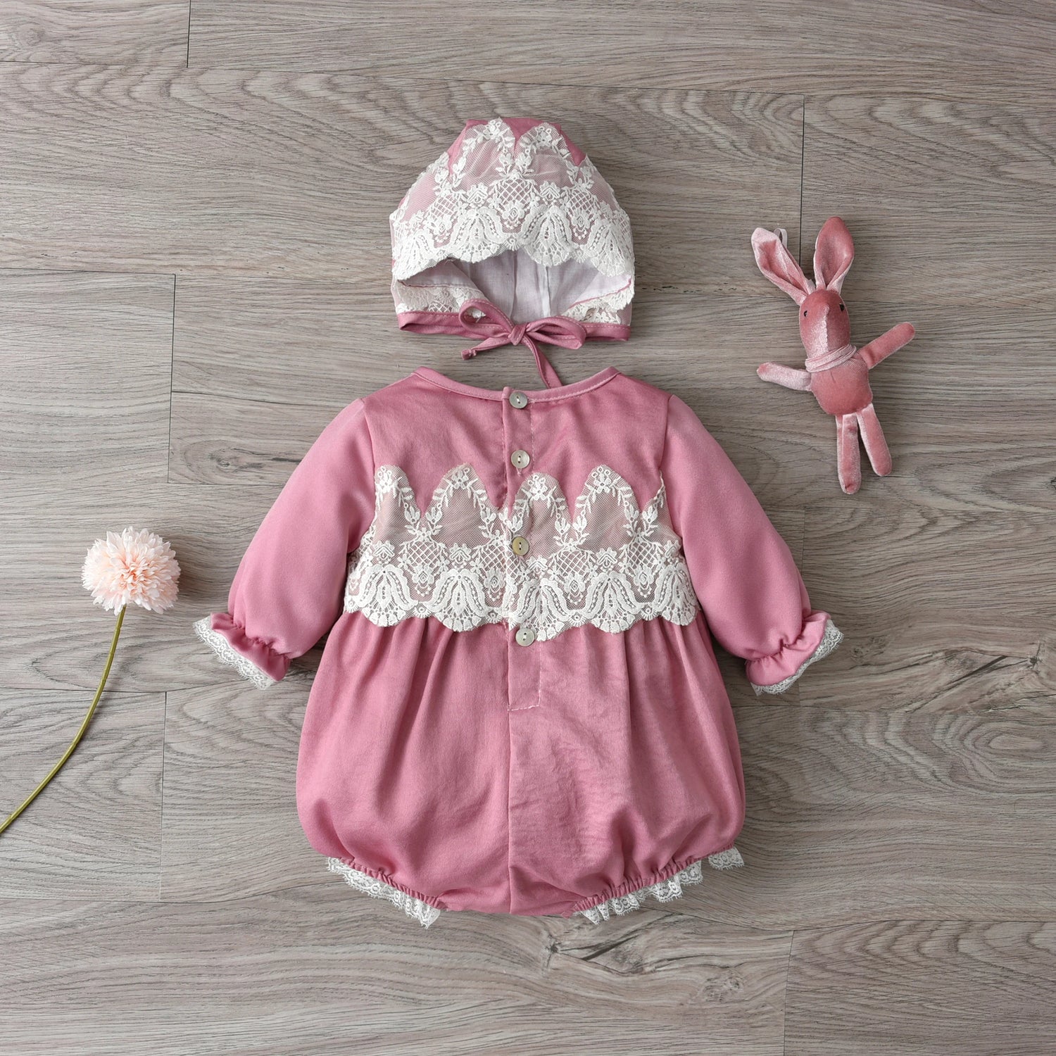 Newborn Lace Rompers With Hats for Summer childrensterritory