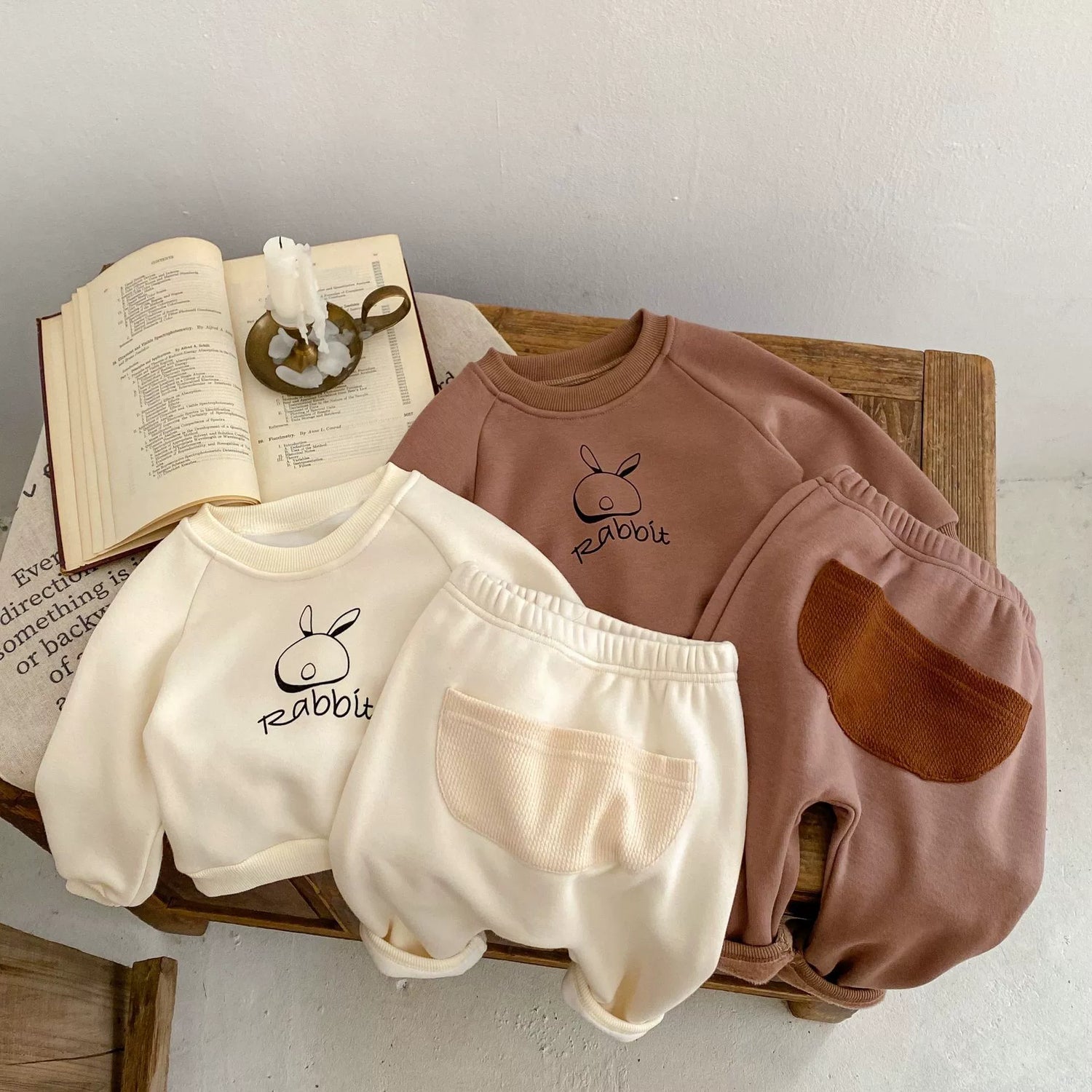 Baby Rabbit Print 2Pcs Warm Clothing Set for Boys/Girls