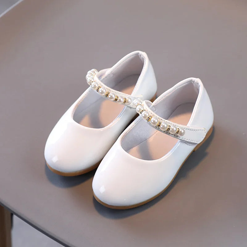 Pearl-Decorated Little Girls&