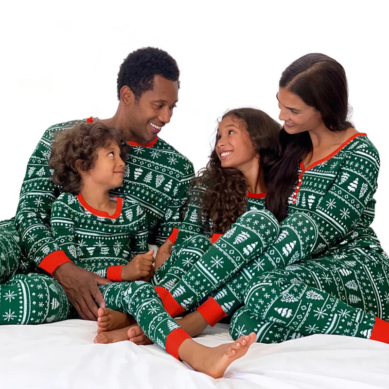 Cartoon Deer and Tree Print Family Matching Christmas Pajamas Sets childrensterritory