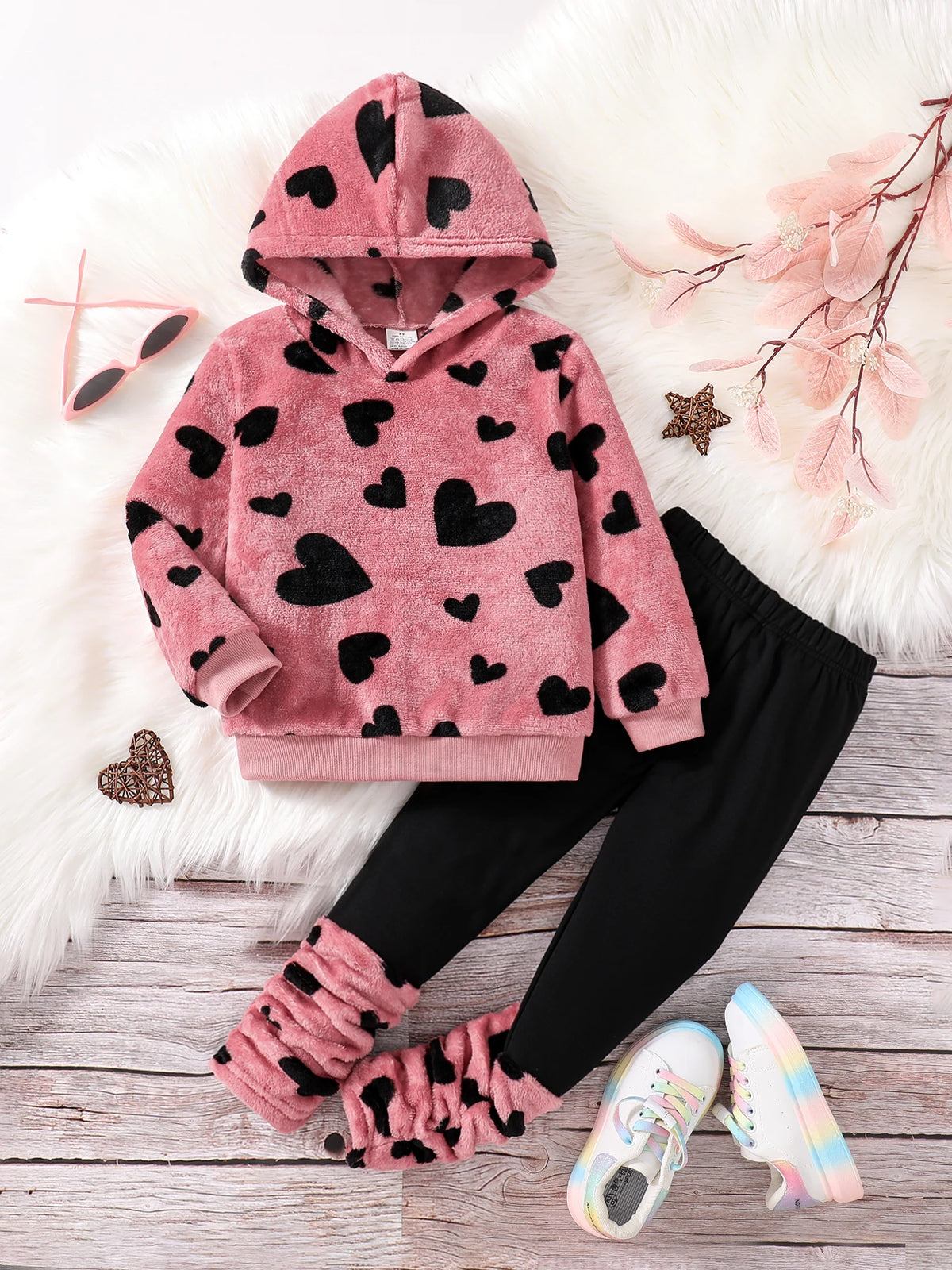 Heart Design Plush Hooded Top and Pant Baby Outfit Set