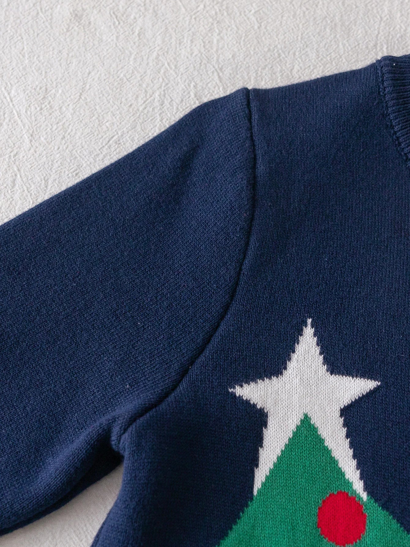 Kids Round Neck Christmas Tree Design Winter Sweater