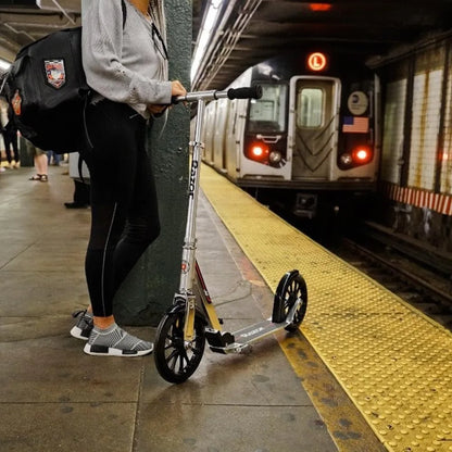 Anti-Rattle Technology Kids Kick Scooter with Tall Handlebars childrensterritory