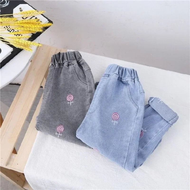 Little Girls Loose Stylish Denim Pants for Spring and Autumn childrensterritory
