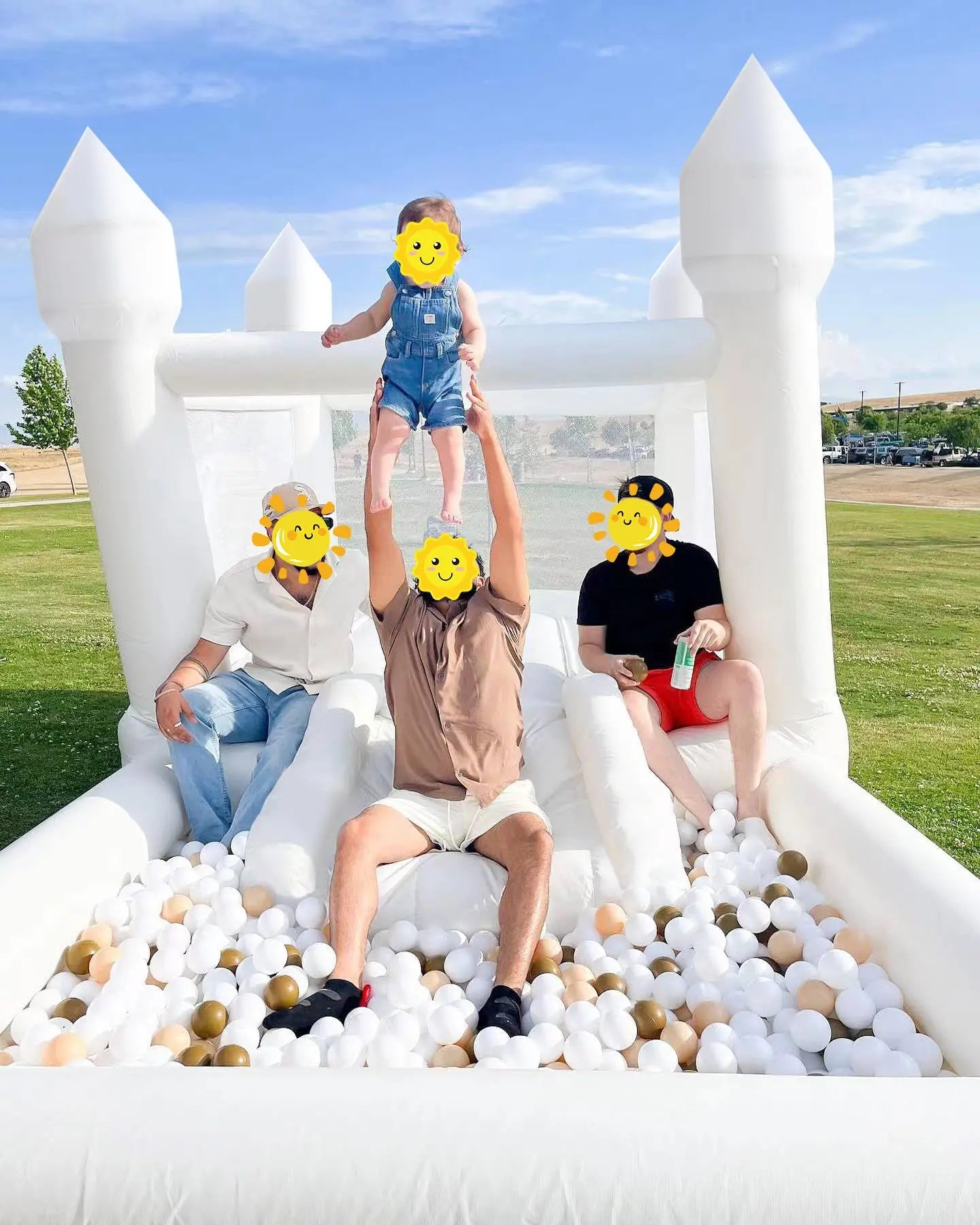 Castle Design Inflatable White Bounce House for Kids Parties childrensterritory