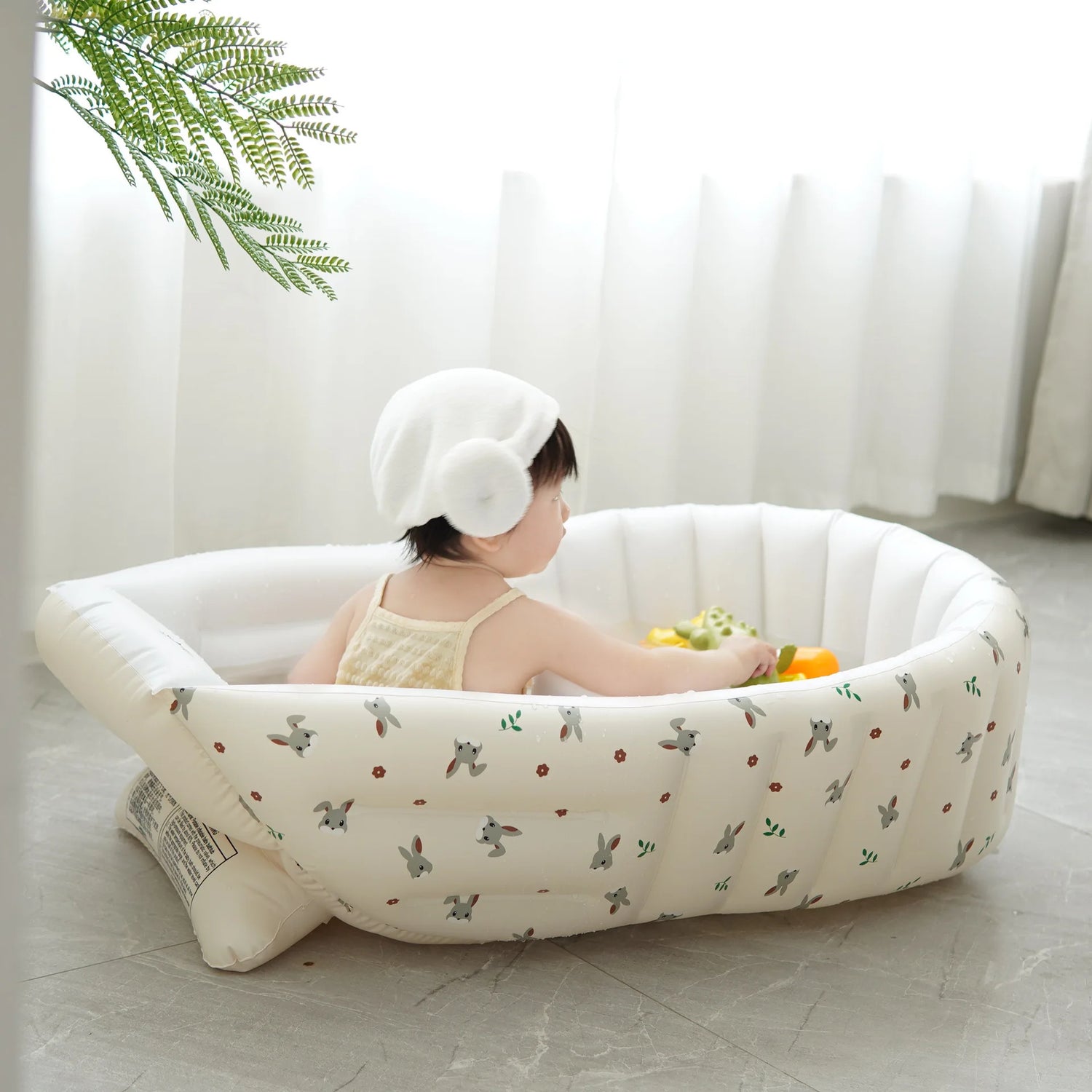 Inflatable and Portable Baby Swimming Bathtub
