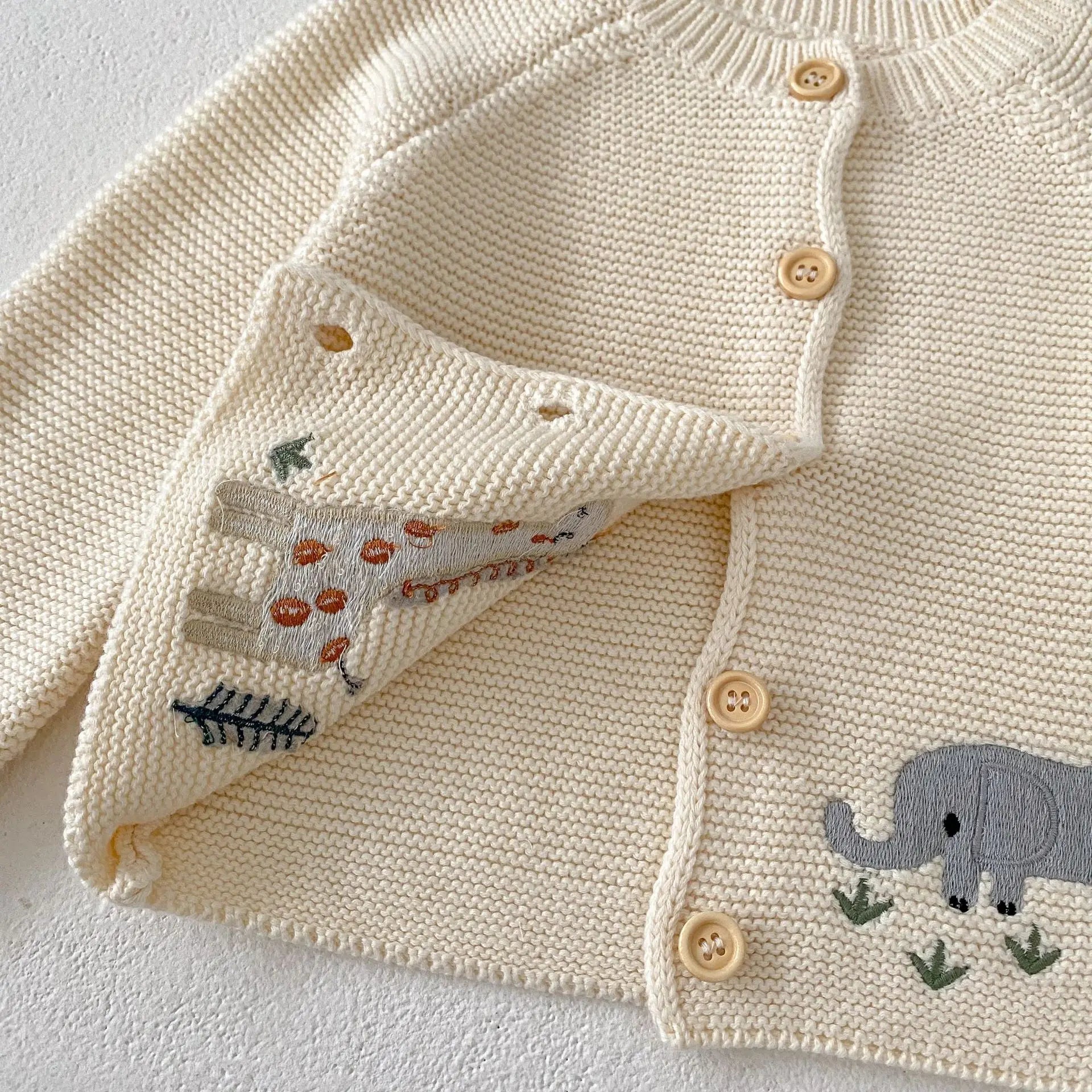 Round Neck Embroidery Design Sweater For Girls