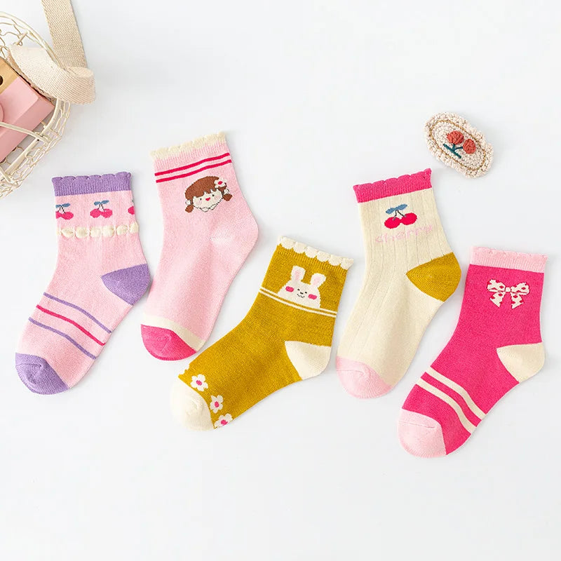 Cartoon Design Knitted 5 Pairs Lot Short Socks