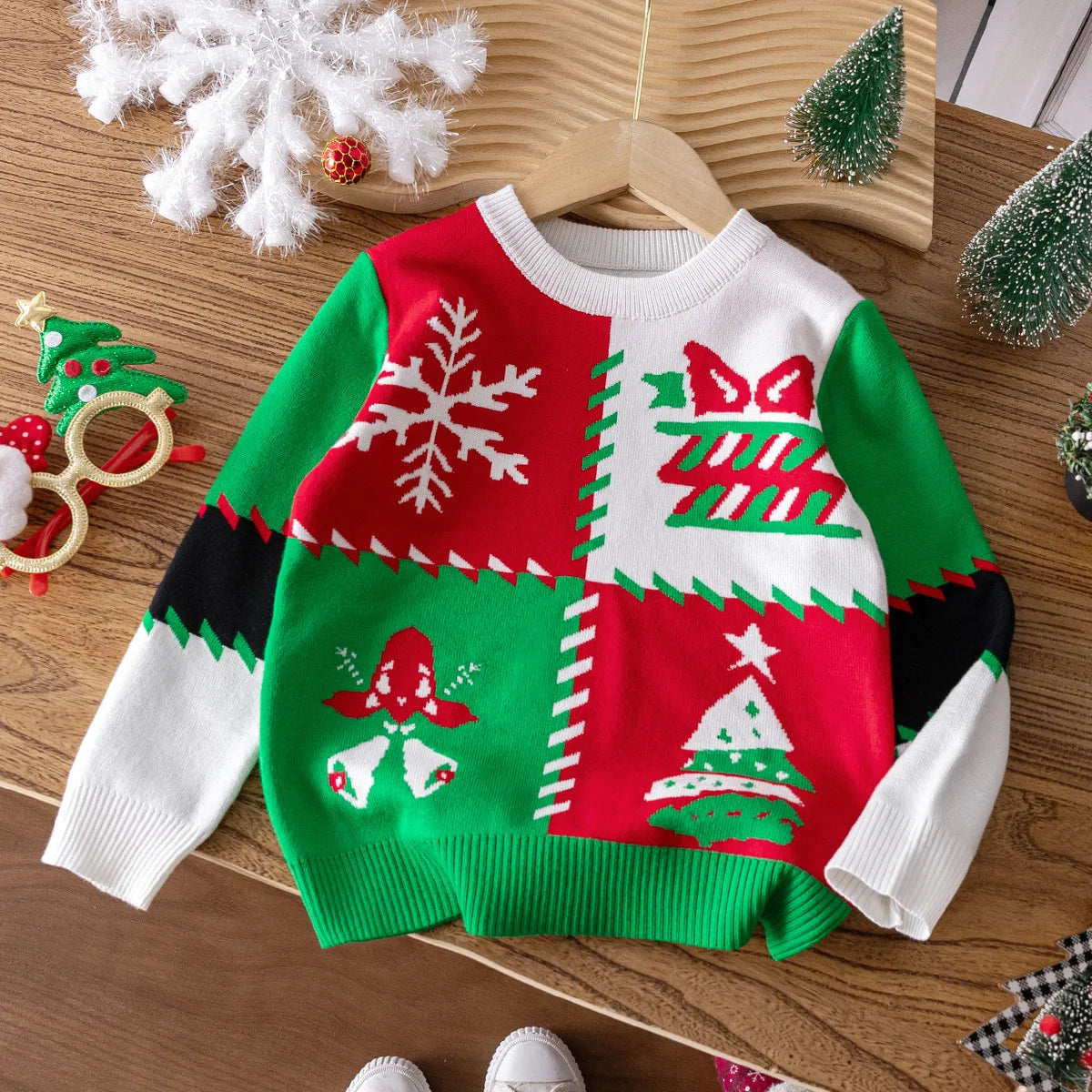 Kids Round Neck Christmas Design Warm Sweater