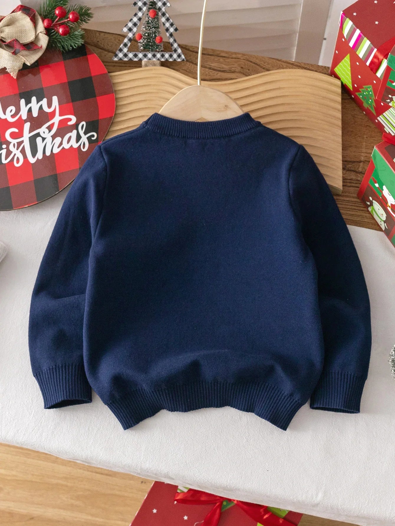 Kids Round Neck Christmas Tree Design Winter Sweater