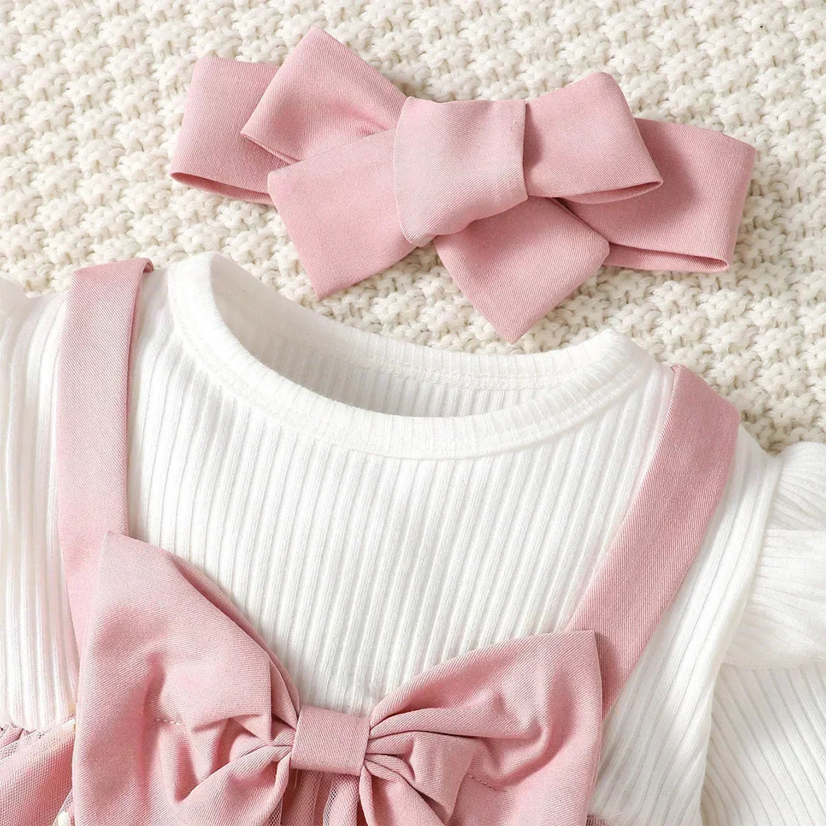 3Pcs Newborn Girl Bodysuit, Bow, Floral Pants Clothing Set