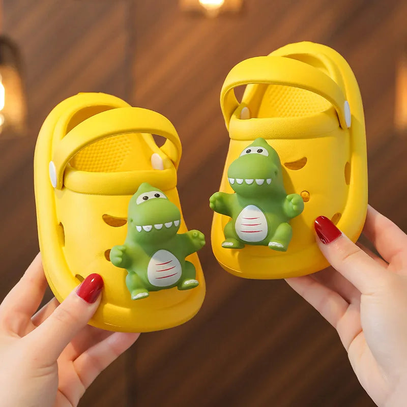 Lightweight Cartoon Design Summer Beach Slippers For Toddler