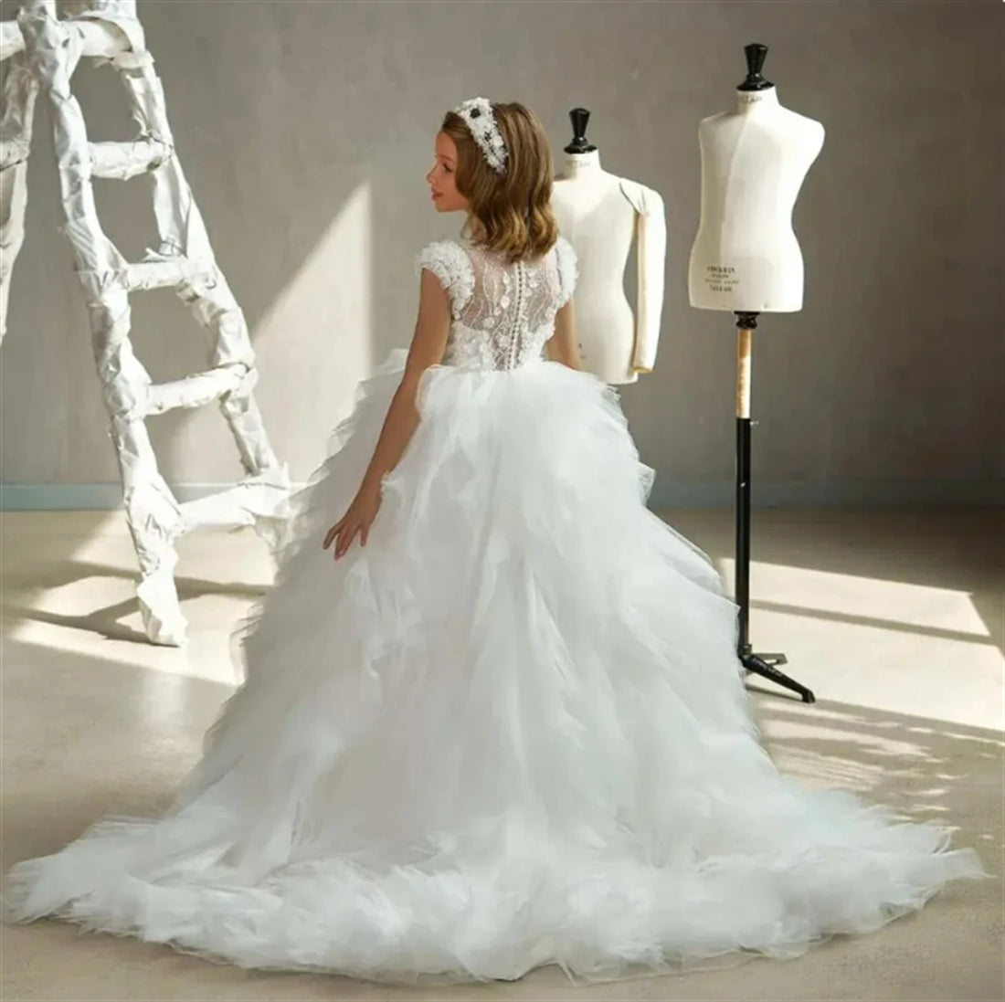White Lace Tulle Appliques Floor Length Girls First Communion Gown