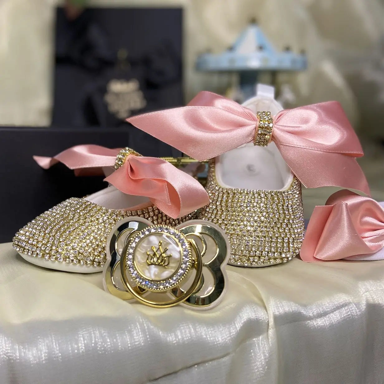 Luxury Keepsake Diamond Baby Bottles and Shoes Headband Set childrensterritory