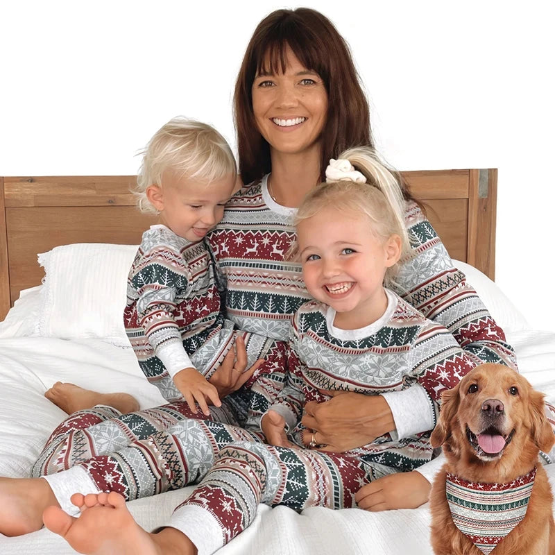 Cartoon Deer and Tree Print Family Matching Christmas Pajamas Sets childrensterritory