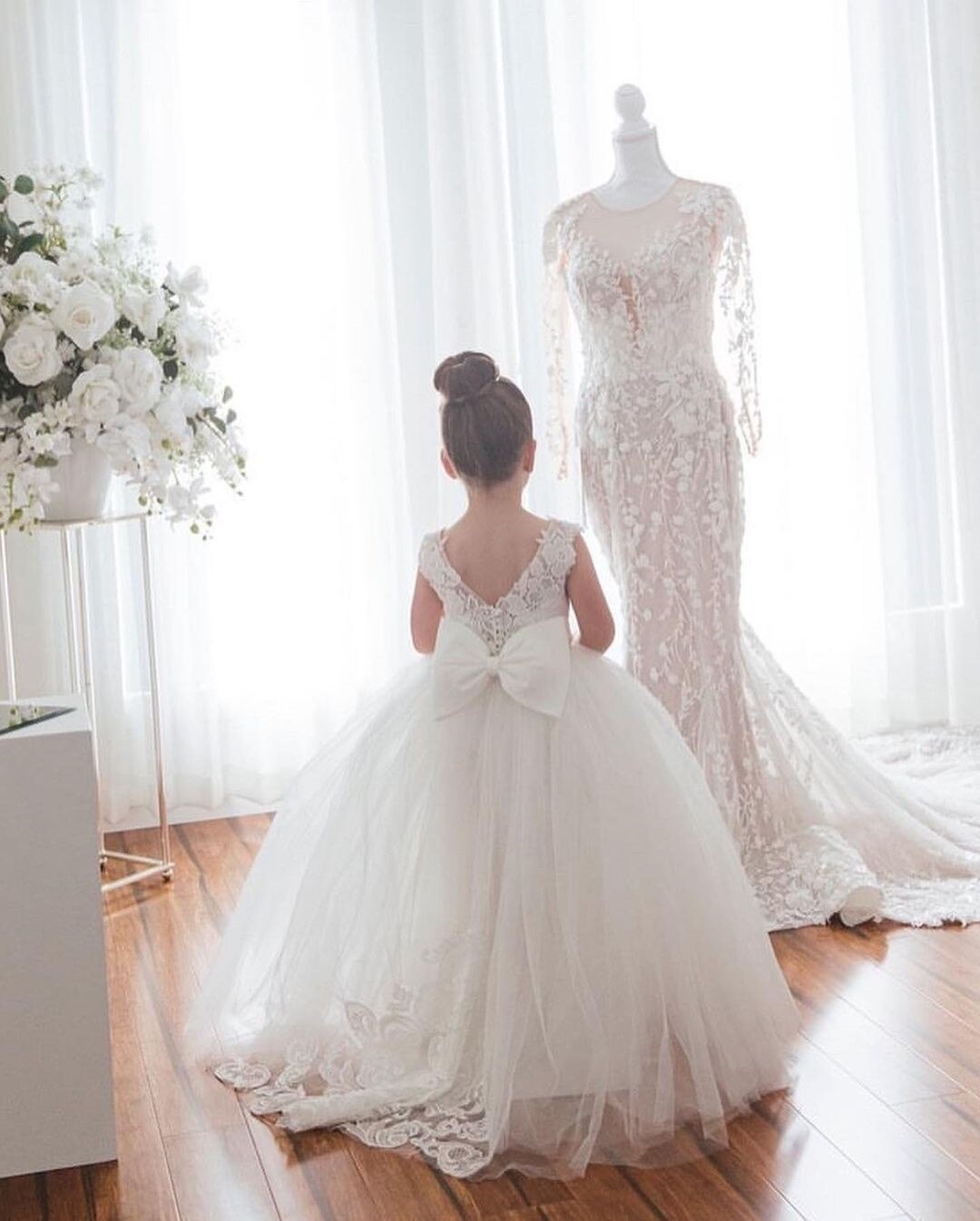 Kids Girls Backless Tutu Wedding Party Dresses with Long Train childrensterritory