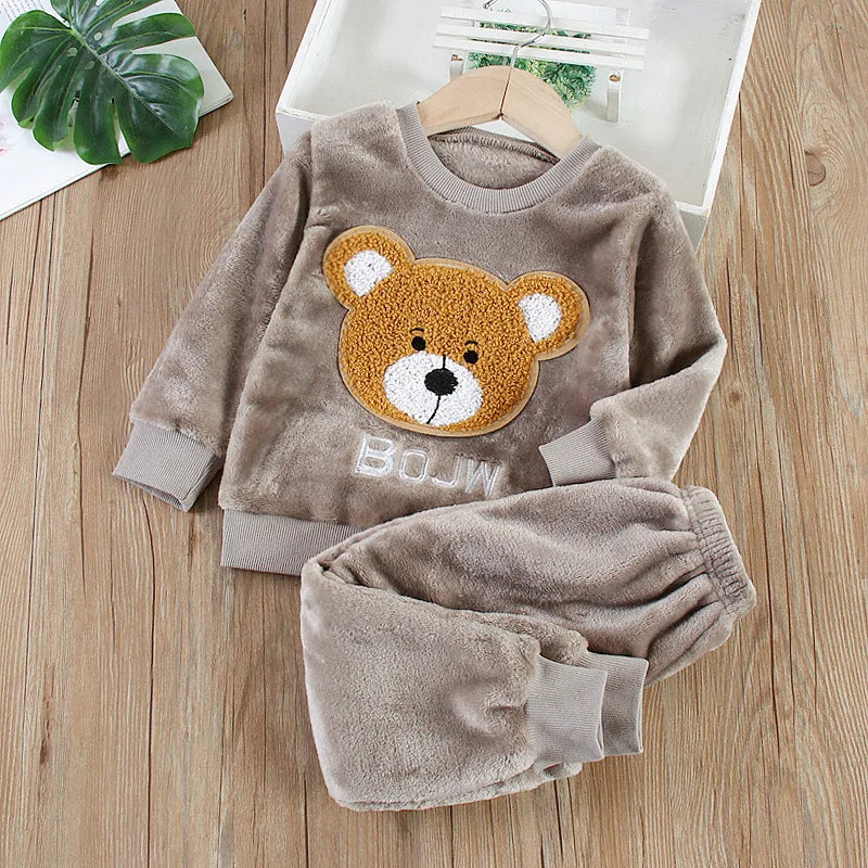 Long-Sleeved Cartoon Design Warm Kids Clothing Set