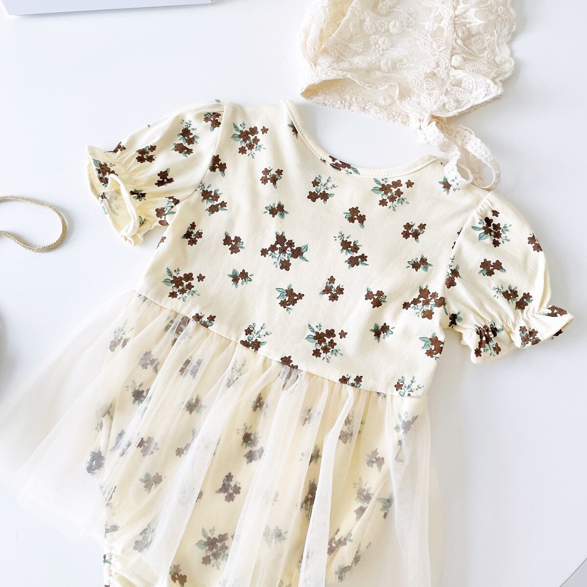 Short Sleeve Floral Lace Baby Girl Cotton Bodysuit with Hat childrensterritory