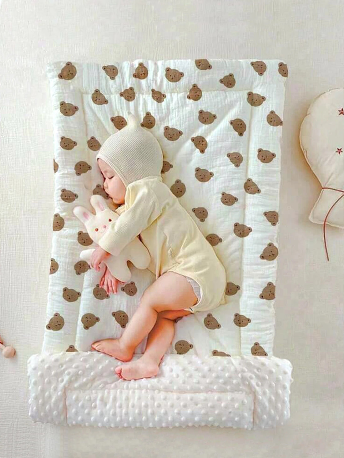 3D Dot Muslin Cotton Thick Baby Blanket/Crib Quilt