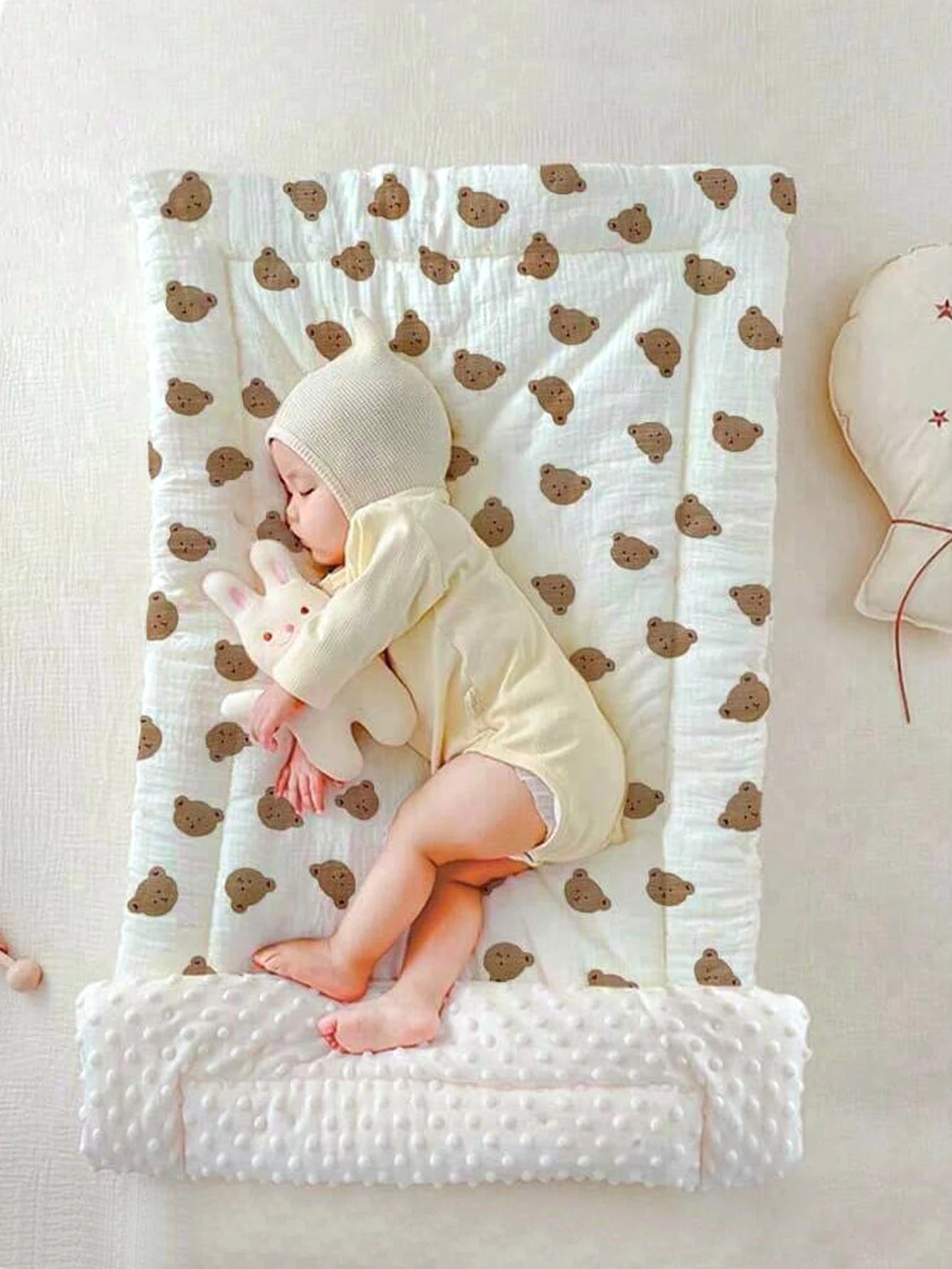 3D Dot Muslin Cotton Thick Baby Blanket/Crib Quilt