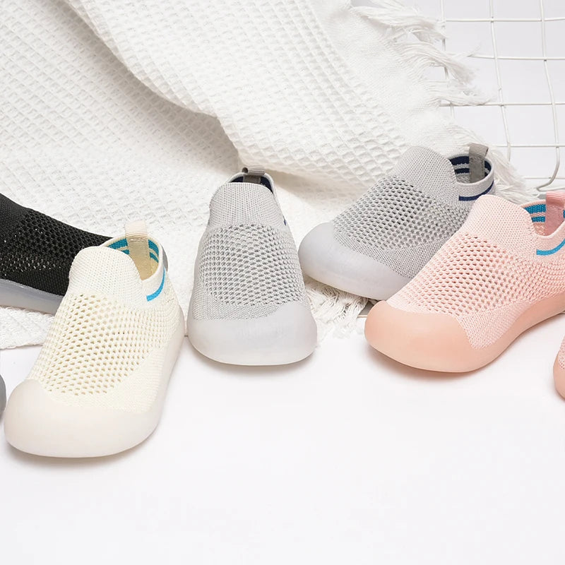 Kids Simple Mesh Knitting Breathable Outdoor Slip-on Sneakers childrensterritory