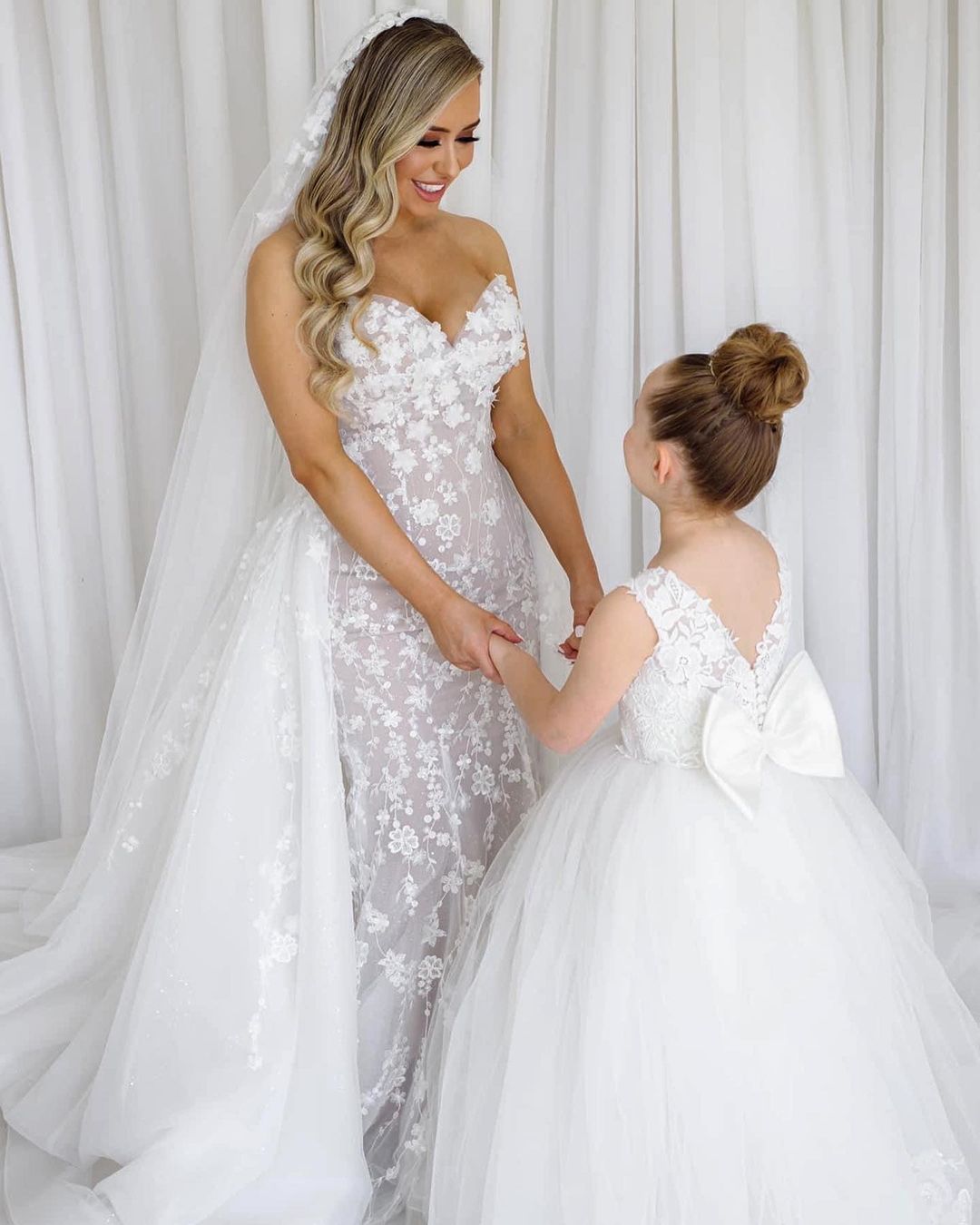 Kids Girls Backless Tutu Wedding Party Dresses with Long Train childrensterritory