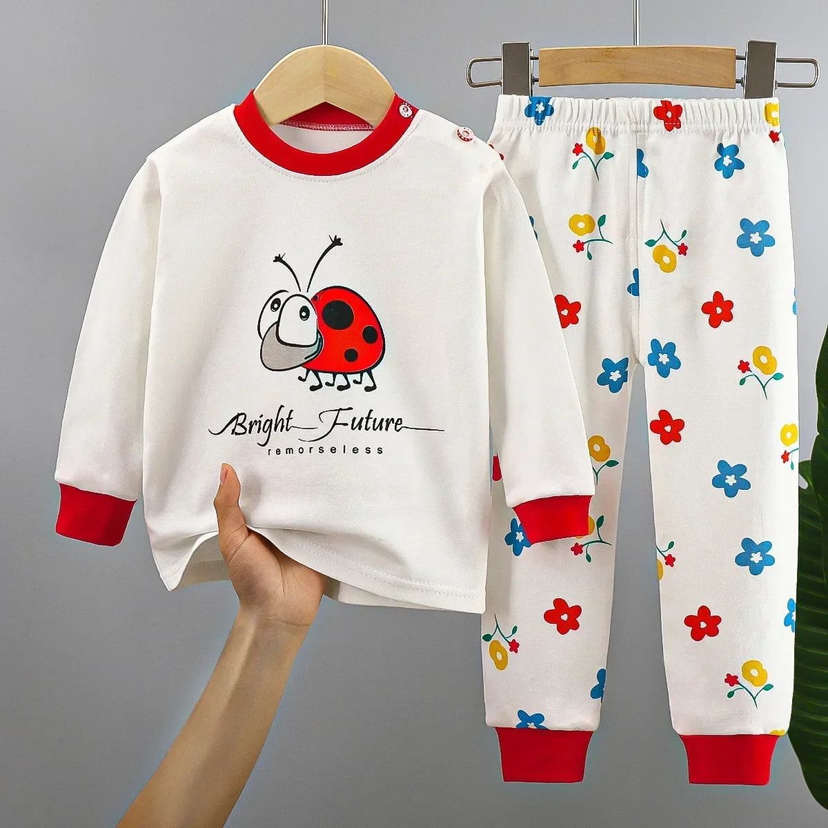 Little Boys and Girls Warm Cartoon Xmas Print Sleepwear Sets childrensterritory