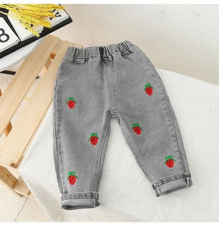 Little Girls Loose Stylish Denim Pants for Spring and Autumn childrensterritory