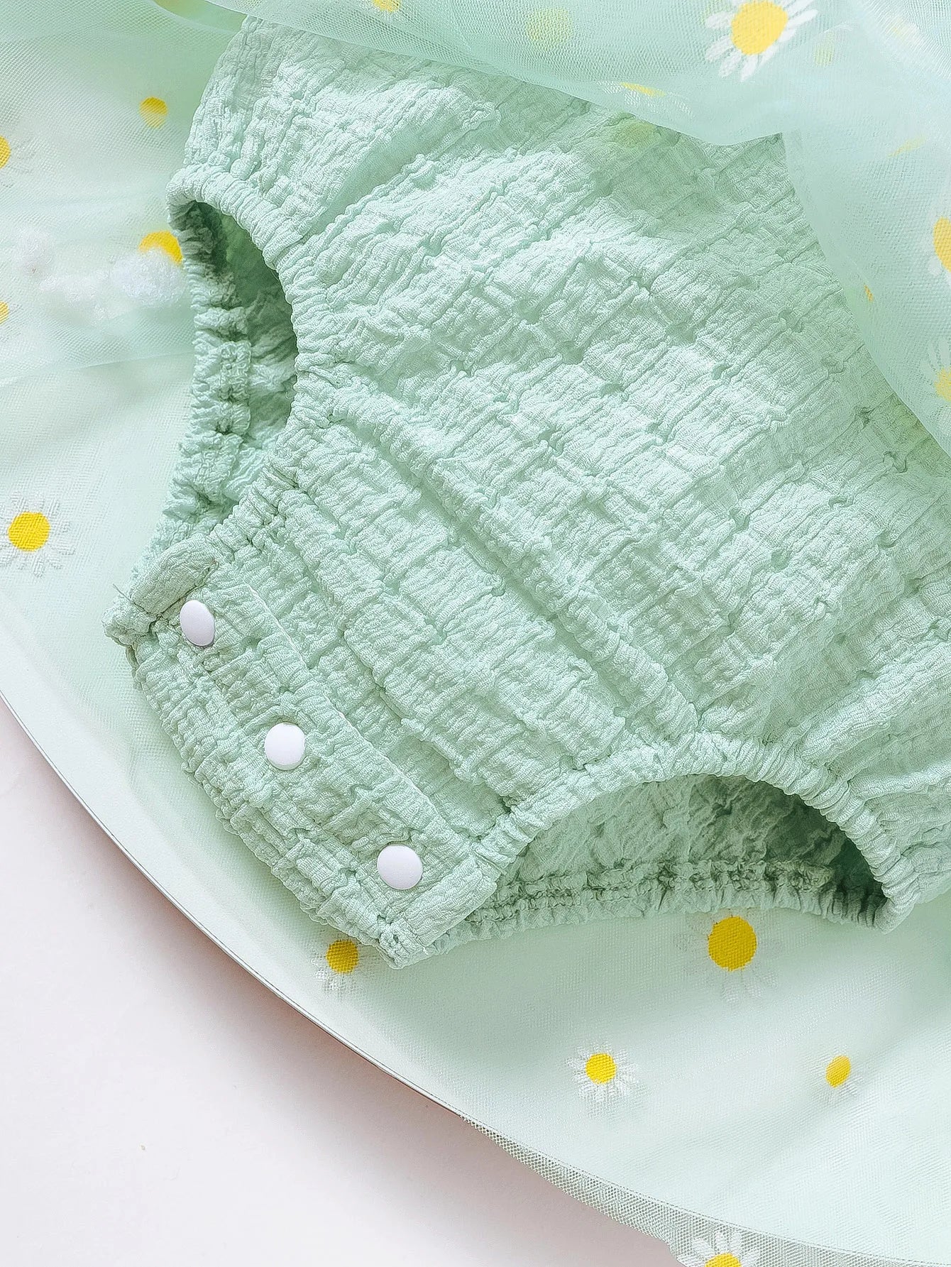 Small Daisy Print Baby Girl Sleeveless Mesh Romper Dress