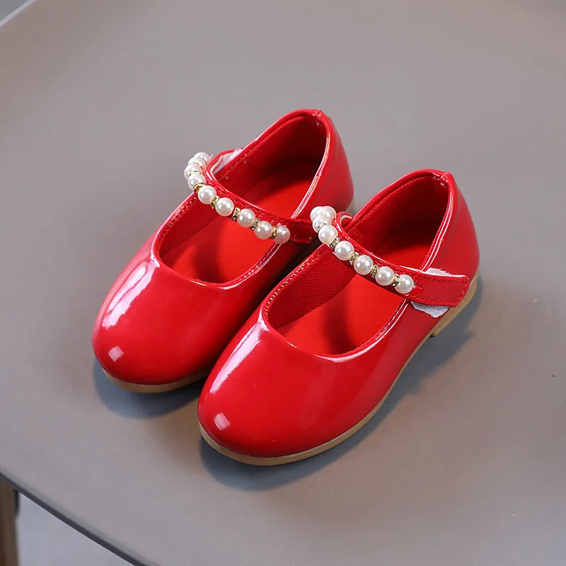 Pearl-Decorated Little Girls&