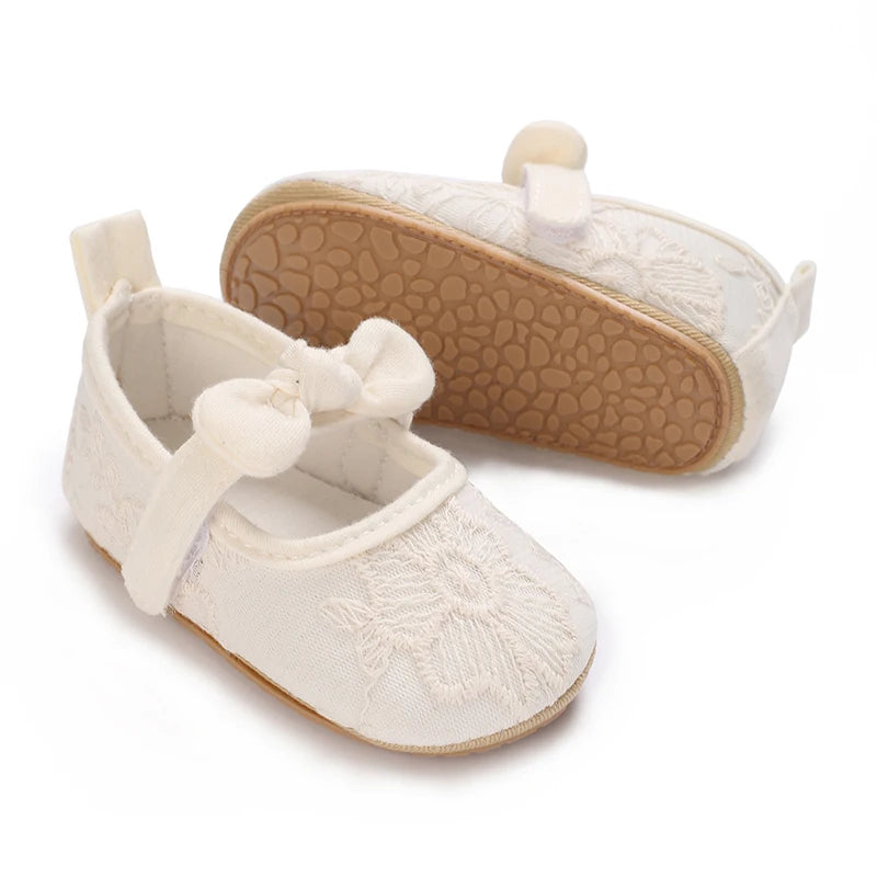 Cute Lace Design Baby Girl Non Slip Princess Crib Shoes