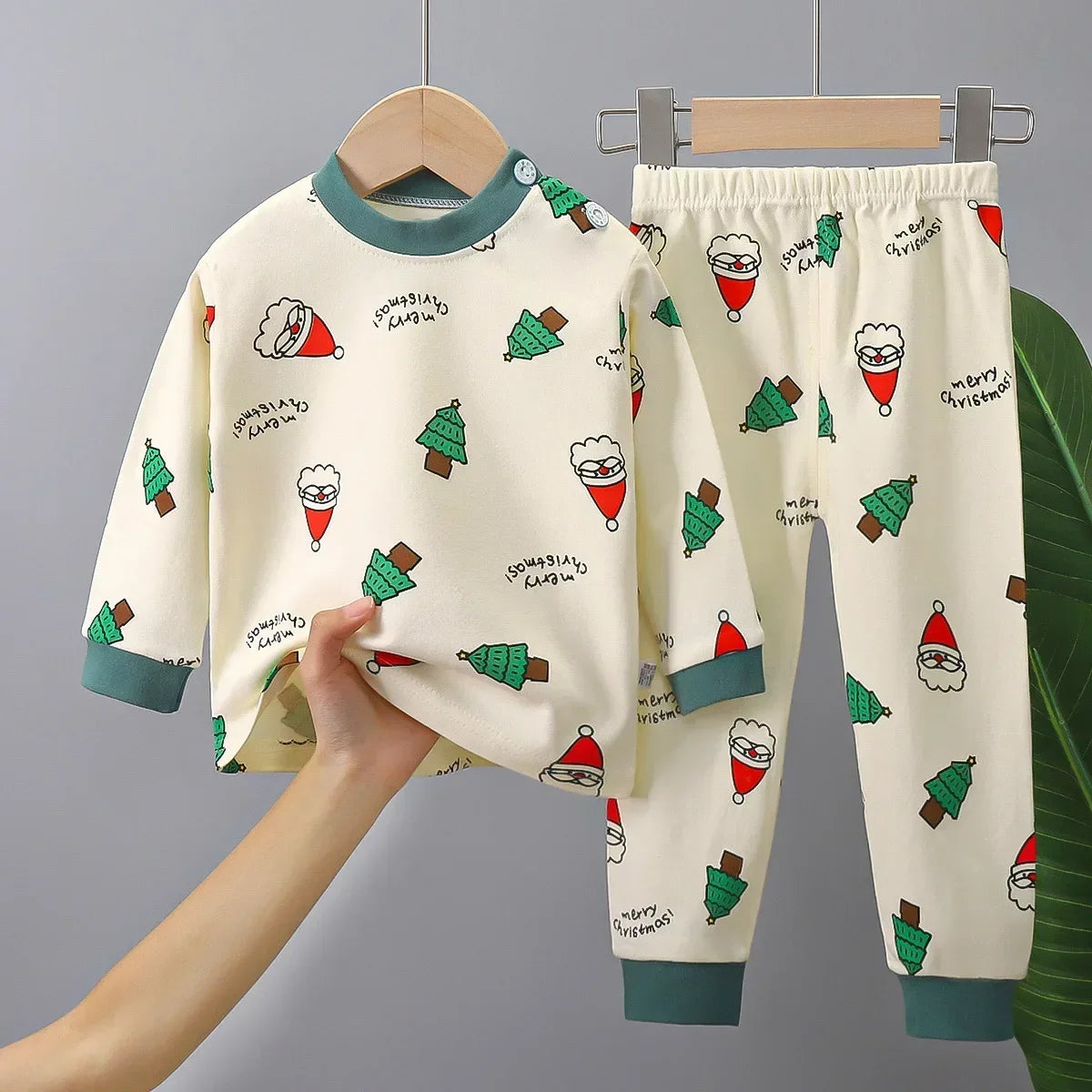 Little Boys and Girls Warm Cartoon Xmas Print Sleepwear Sets childrensterritory