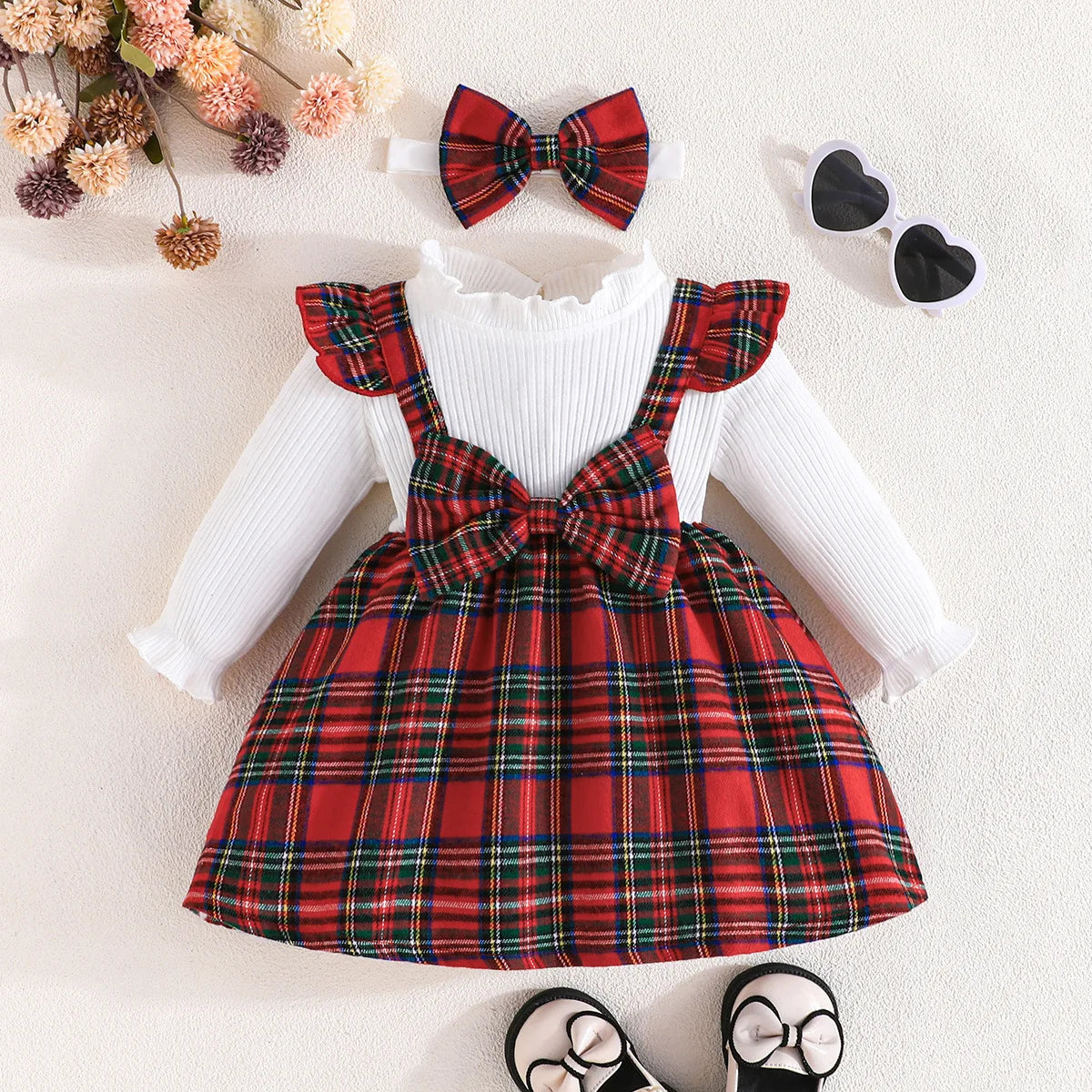 Baby Girls’ Winter Outfits with Delicate Lace Design