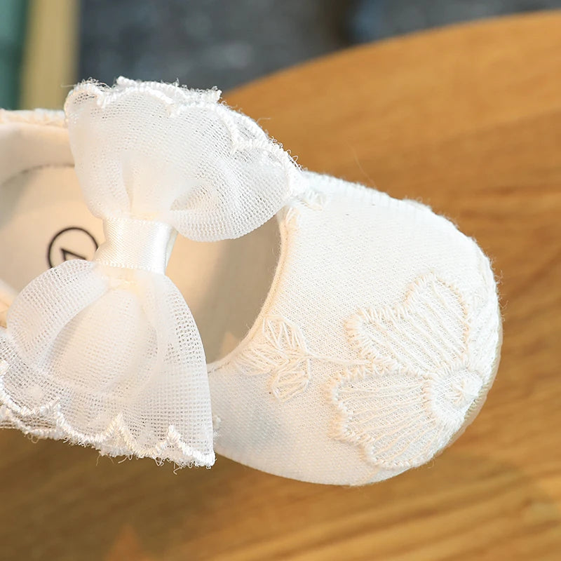 Cute Lace Design Baby Girl Non Slip Princess Crib Shoes