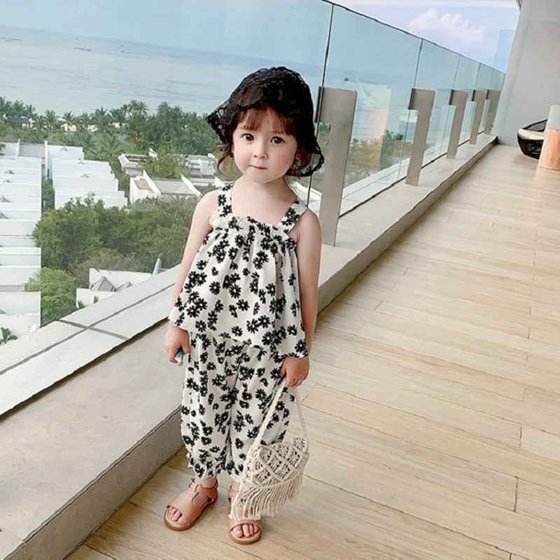 Kids Girls Flower Suspender Top+ Nine-Point Pants Outfit Set childrensterritory
