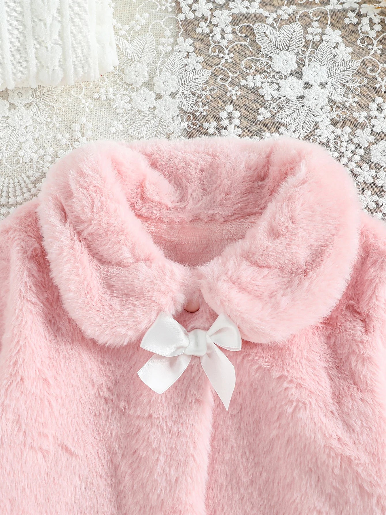 Girls’ Stylish Fur Winter Coat with Elegant Collar Design childrensterritory