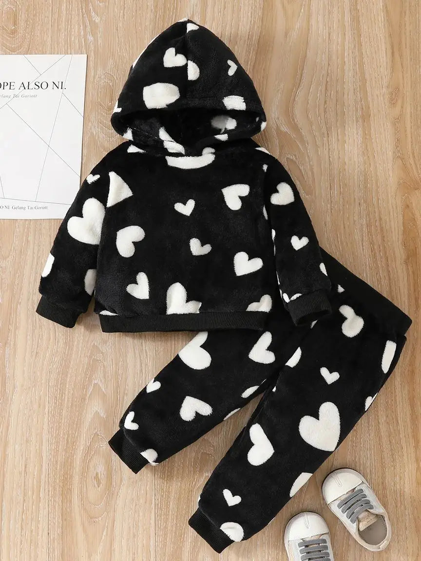Heart Design Plush Hooded Top and Pant Baby Outfit Set childrensterritory