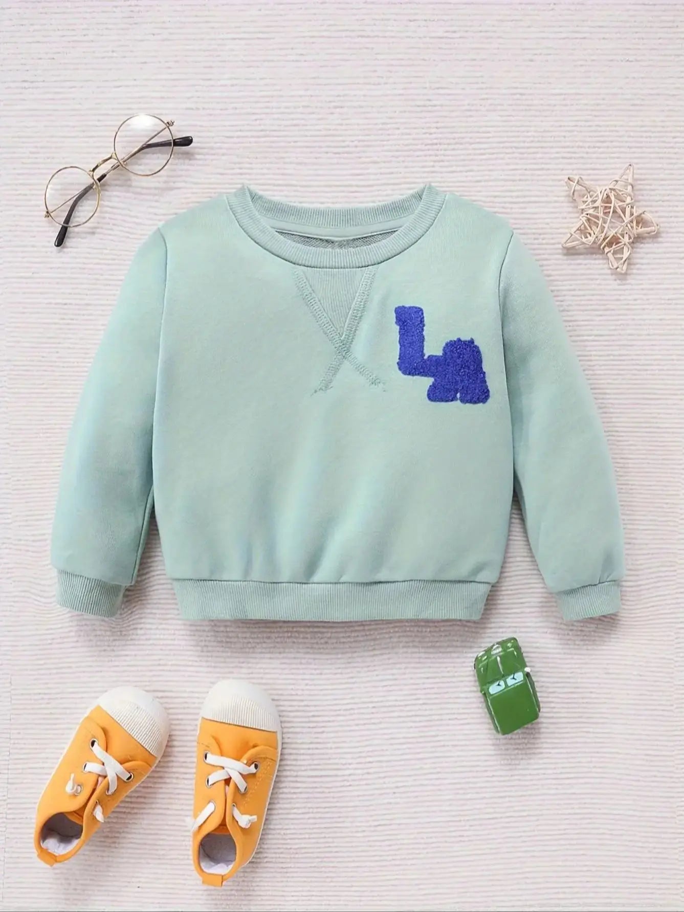 Kids Round Neck Long Sleeves Stylish Winter Sweatshirt childrensterritory