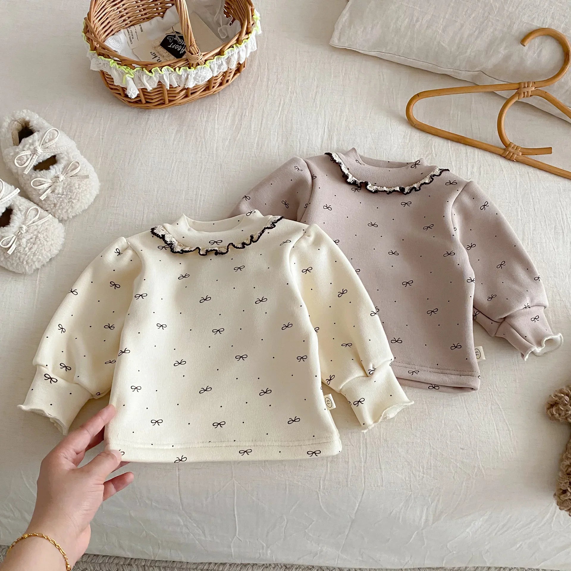 Girls’ Long-Sleeved Collar Design Winter Tops
