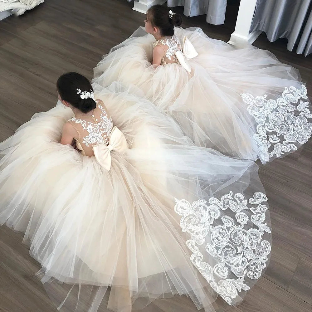 Baby/Kids Girls Long Lace Design First Communion Gowns childrensterritory