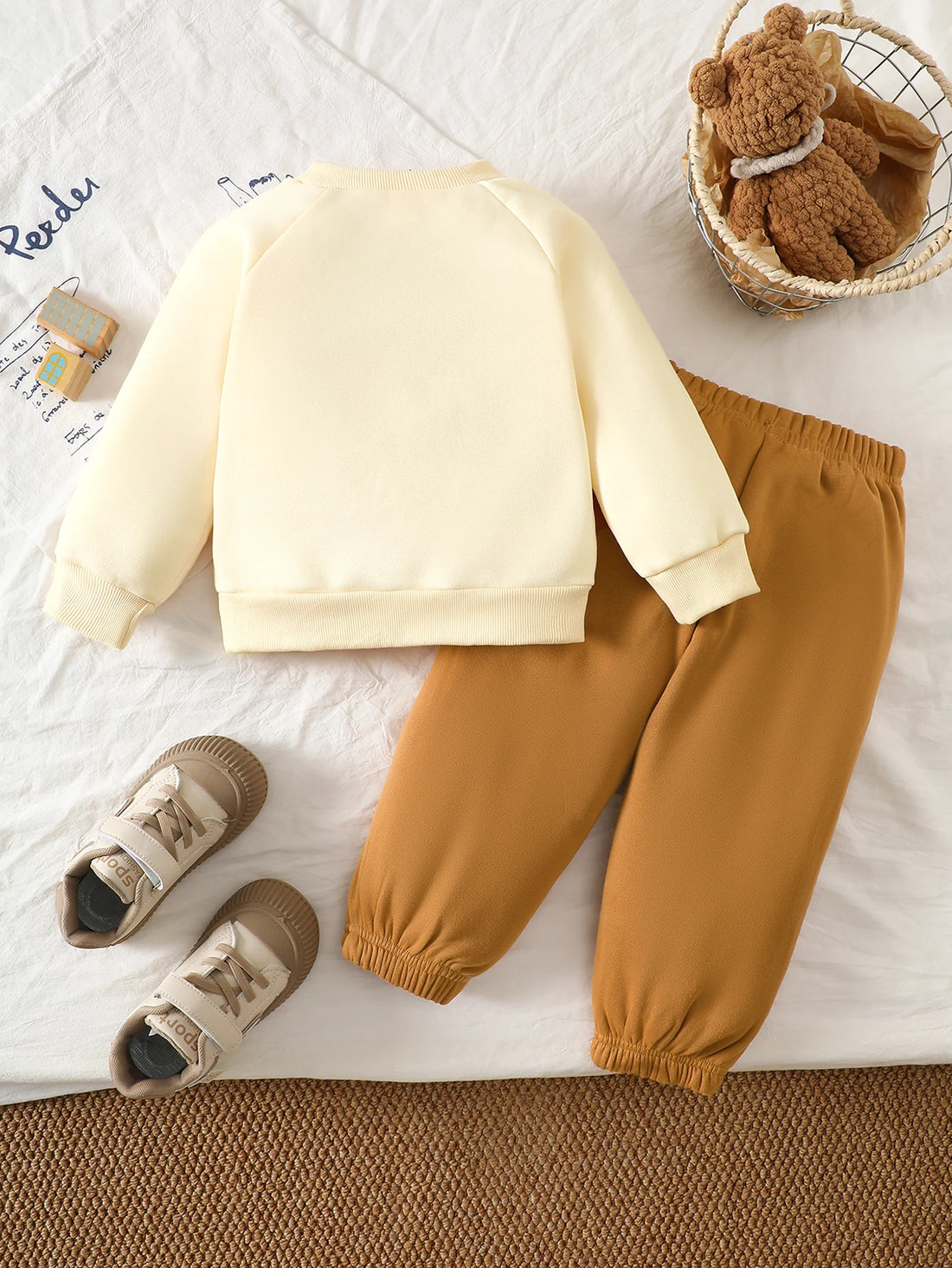 Boys Bear Design Long-Sleeved Winter Clothing Set childrensterritory